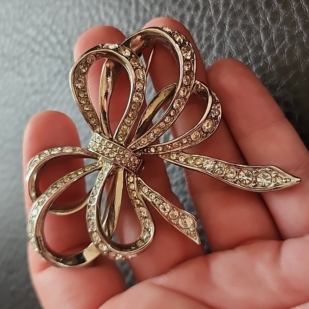 Vtg Kenneth Jay Lane For Avon Brooch - image 1